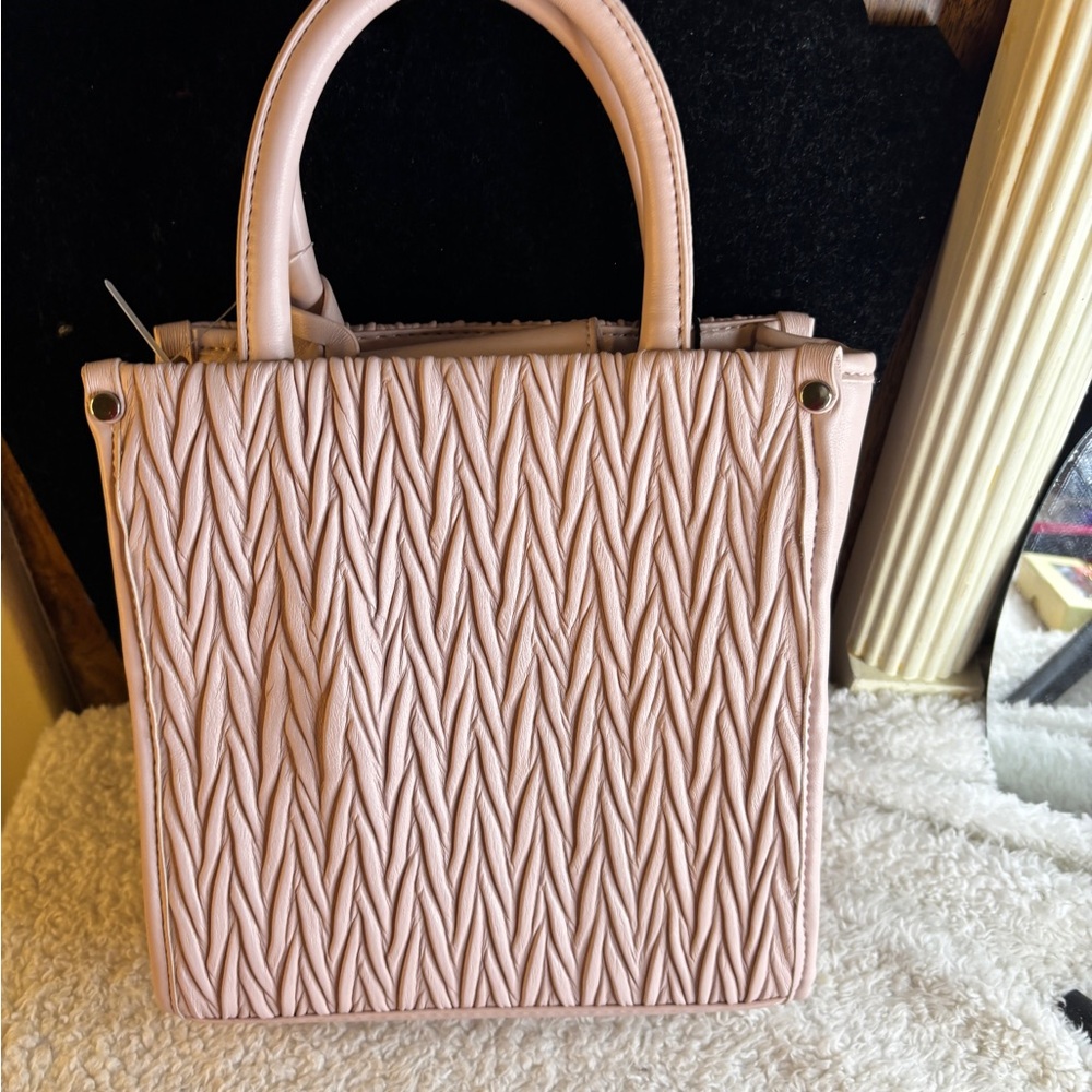 Steve Madden Blush Light Pink Textured Quilted Crossbody Bag NWT - Picture 6 of 10